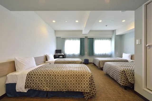 غرفة ديلوكس رباعية، Naha Central Hotel 2/4