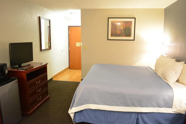 غرفة بسرير كينج، Quality Inn West Des Moines - Clive 1/3