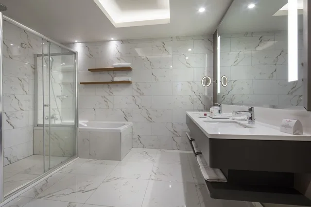 Suite, King Bed, Smoking, Ramada Plaza by Wyndham Konya 5/6
