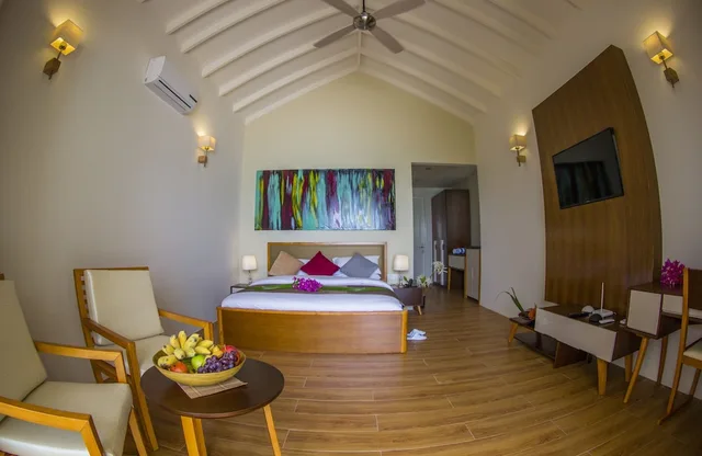 Deluxe, King Bed, Beach Front, Sea View، Hondaafushi Island Resort 7/10
