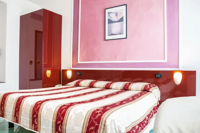 غرفة بسرير مزدوج، HOTEL ANNABELLE 1/7