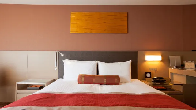 Room, Queen Bed, Corner, Hotel Sardonyx Tokyo 2/4
