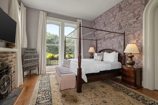 Noble, Suite, King Bed، Hamilton-Turner Inn 1/4