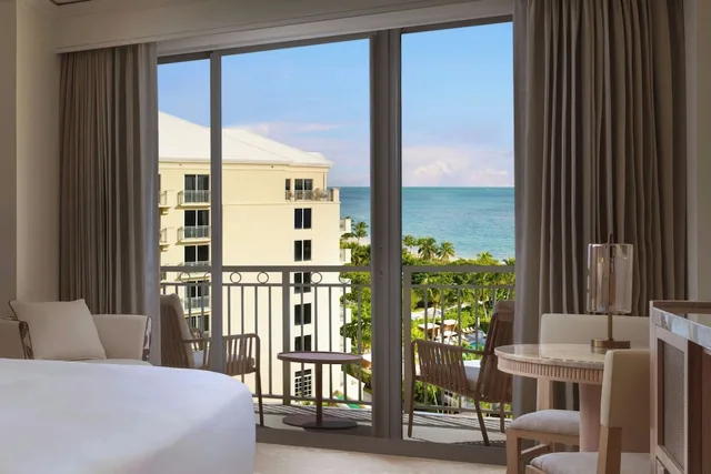 1 Bedroom, Executive, Suite, Double Bed, Partial Ocean View, Balcony, The Ritz Carlton Key Biscayne 5/10