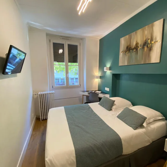 غرفة بريميوم رباعية، Hotel de La Marne 4/9