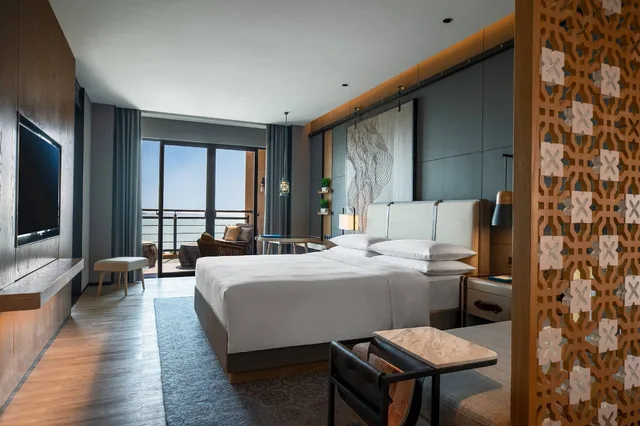 Premier, King Bed, Ocean Front، Renaissance Xiamen Hotel 7/10