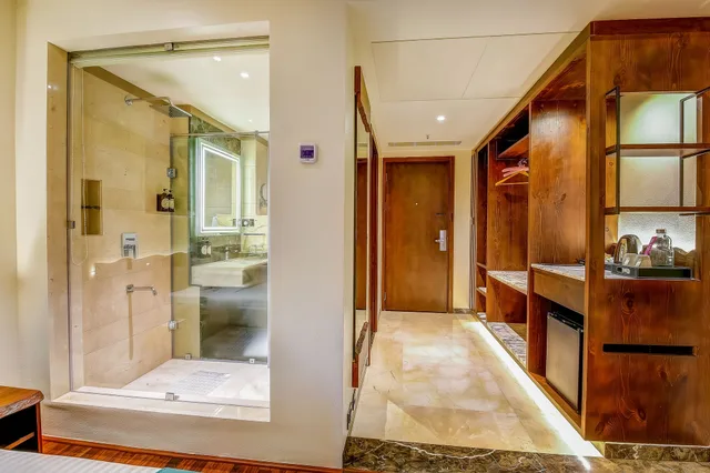 جناح بريميوم بسرير كينج، Regenta Central Javaji Mysore 10/10