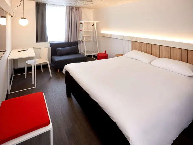 غرفة قياسية بسرير مزدوج مع أريكة، Ibis Auxerre Centre 1/1