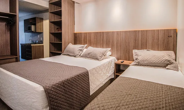 غرفة ديلوكس ثلاثية بسرير مزدوج وسرير فردي بإطلالة على المدينة، Concept Hotel Flat 1/9