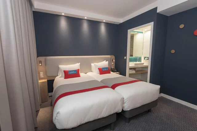 غرفة قياسية بسريرين منفصلين، Holiday Inn Express Paris Velizy 4/10