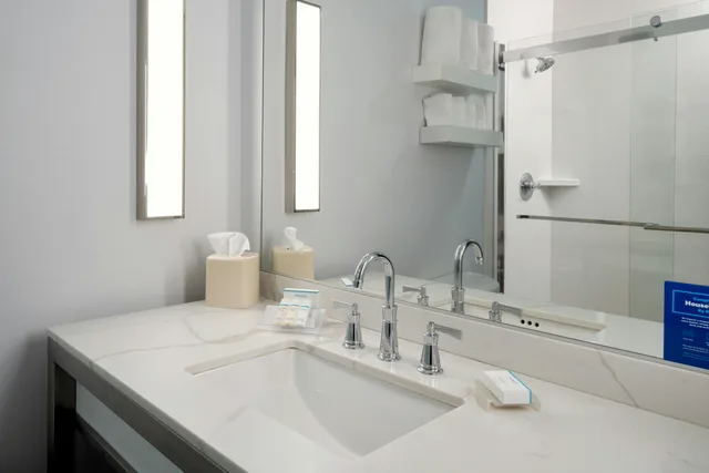 غرفة بسرير كينج، Hilton Garden Inn Folsom 4/4