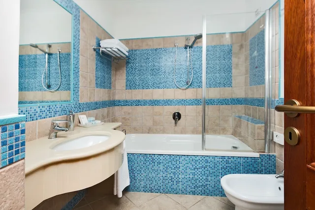 غرفة قياسية ثلاثية بثلاثة أسرّة بإطلالة على الحديقة، Villa Ceselle 1/3