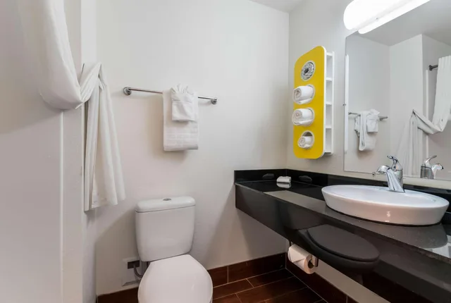 1 Full Bed - Non-Smoking، Motel6 Wilkes Barre, PA - Arena 3/10