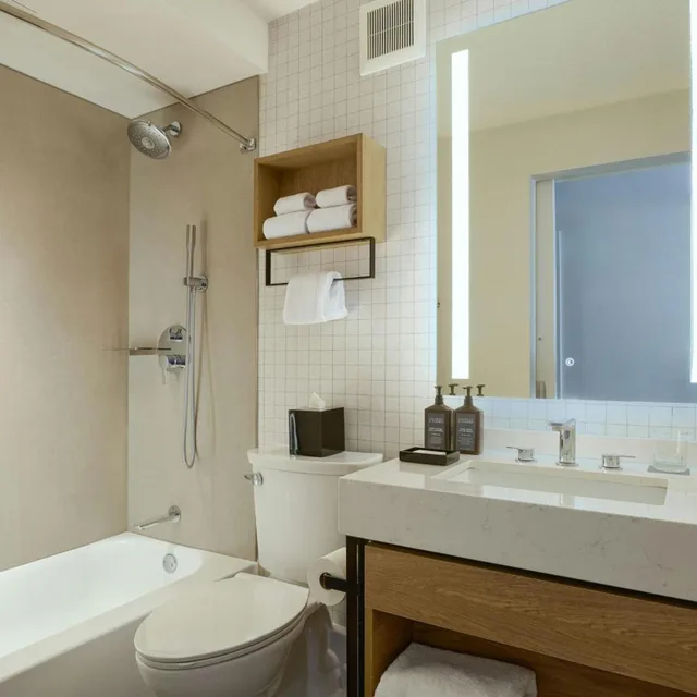 غرفة ديلوكس بسريرين كوين، Sheraton Philadelphia University City 6/7