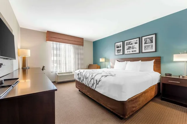 غرفة قياسية بسرير كينج، Sleep Inn & Suites Cumberland 1/6