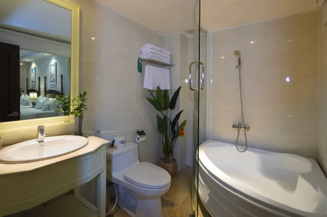 Elegant, Suite, 2 Queen Beds, City View، Alagon City Hotel and Spa 9/10