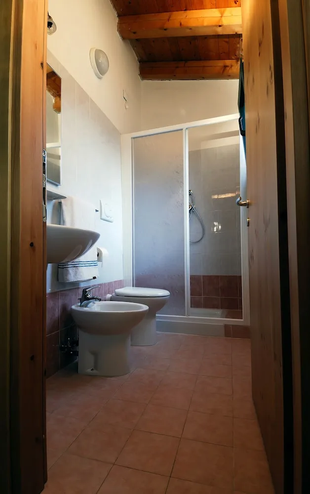 بنغل بسرير مزدوج وسرير بطابقين، Camping Village Internazionale 2/2