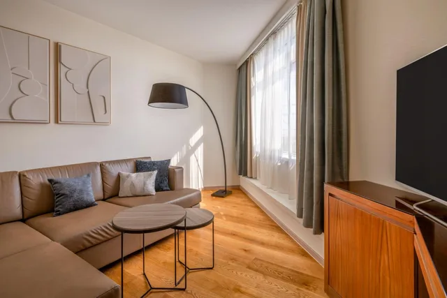 جناح جونيور بسرير مزدوج بشرفة، Munich Marriott Hotel 5/8
