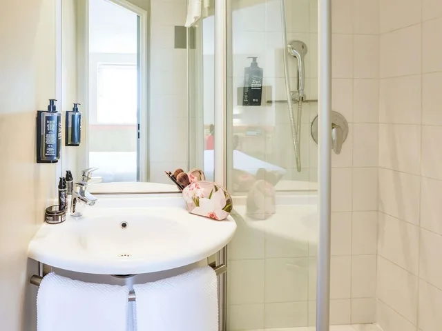 غرفة عائلية بسريرين مزدوجين، ibis Budget Clermont Ferrand Centre Montferrand 3/3