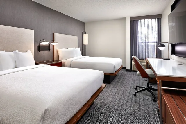 غرفة بسريرين كوين، Courtyard By Marriott Vallejo Napa Valley 2/5