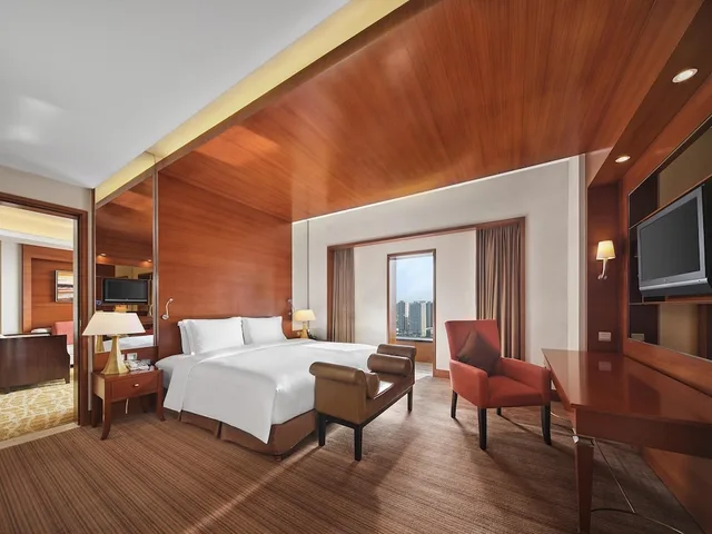جناح تنفيذي بسرير كينج مع دخول صالة النادي، Hilton Hefei 2/3