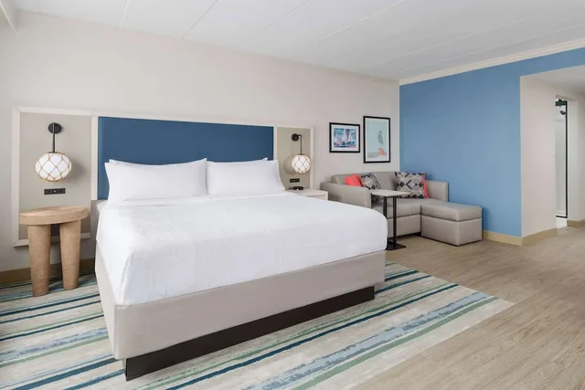 غرفة بسرير كينج في طابق مرتفع، Hilton Garden Inn Ocean City Oceanfront 3/4
