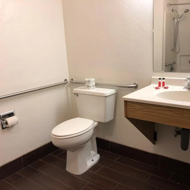 جناح بسرير كينج بغرفة نوم واحدة، Super 8 By Wyndham Lacey Olympia Area 4/4