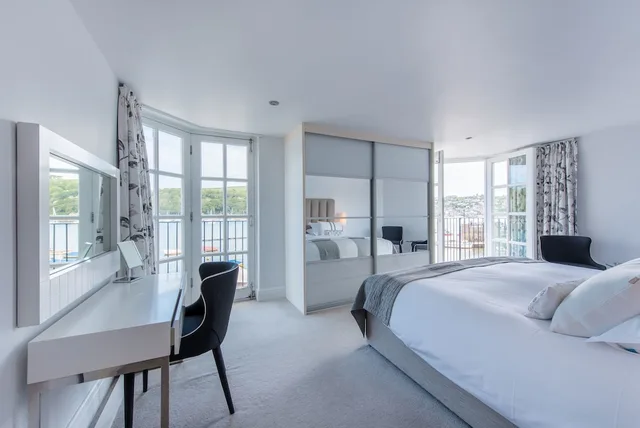 غرفة تنفيذية بسرير كينج، The Old Quay House Hotel 2/10