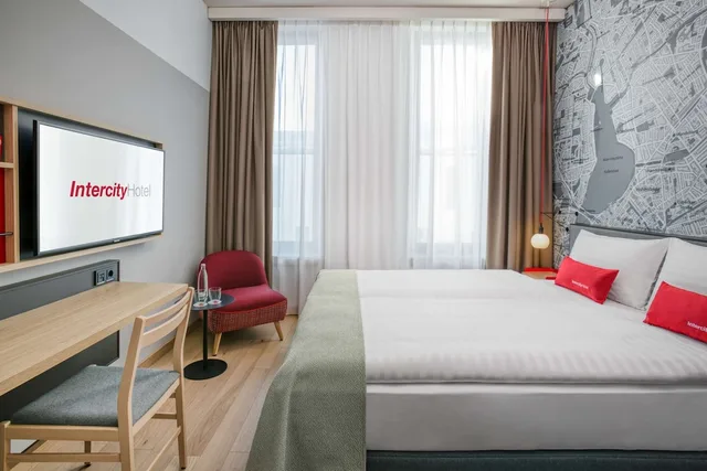 غرفة بزنس بسرير مزدوج، IntercityHotel Hamburg-Barmbek 1/5