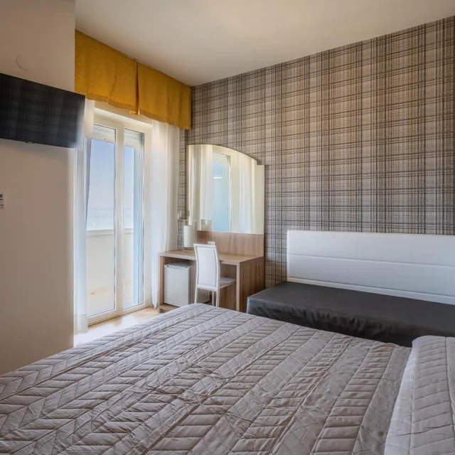 Comfort, Double or Twin Bed, Side Sea View، HOTEL ASTOR RIMINI 2/10