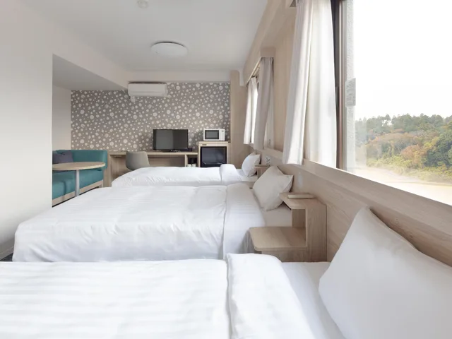 غرفة ثلاثية بثلاثة أسرّة للمدخنين، Tabino Hotel EXpress Narita 2/2