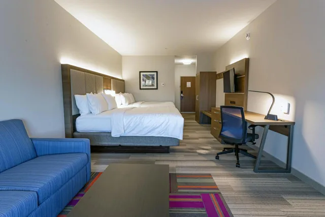 غرفة بسرير مزدوج لذوي الإعاقة، Holiday Inn Express Hotel And Suites Worthington 1/2