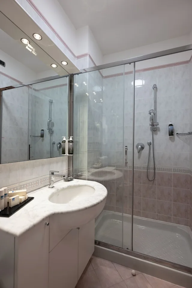 غرفة قياسية بسرير كوين بشرفة مع أريكة، Savoy Beach Hotel & Thermal Spa 4/5