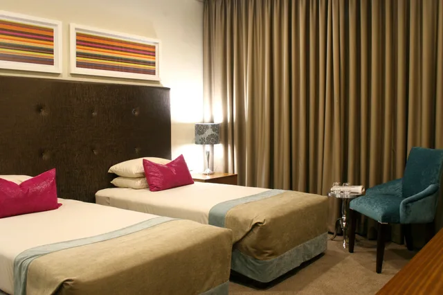 غرفة تنفيذية، Apollo Hotel 2/5