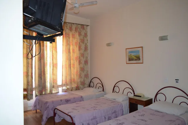غرفة قياسية ثلاثية، Lux Hotel 1/3