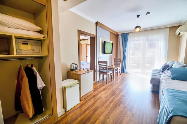 Suite, Double and Twin Beds, Lake View, Dalyan Tezcan Hotel 3/10