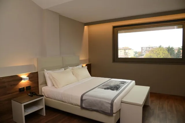Junior Suite, 2 Beds, Albergo Roma, Bw Signature Collection 1/1