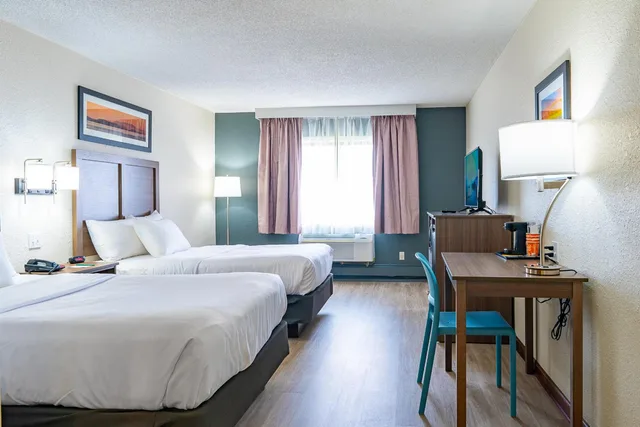 غرفة قياسية بسرير مزدوج، Quality Inn Milan Sandusky 1/5