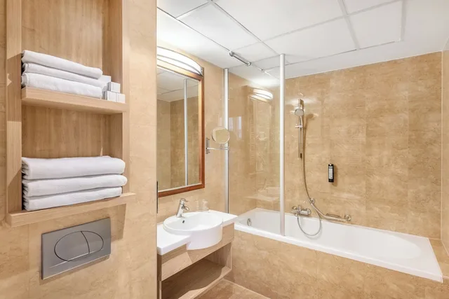 غرفة ديلوكس بسريرين منفصلين، Hotel Bristol Budapest 7/8
