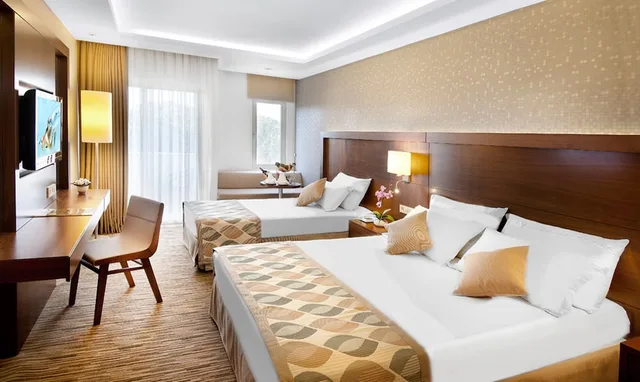 غرفة قياسية بثلاثة أسرّة بإطلالة على الحديقة، Belconti Resort Hotel 2/10