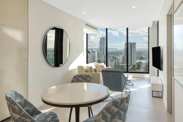 1 Bedroom, City, Suite, Meriton Suites Surfers Paradise 7/7