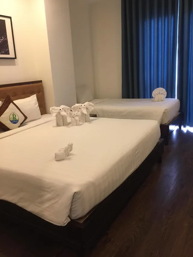 Deluxe, Triple, 1 King and 1 Single Beds, City View, Pool Access، Ritzy Boutique Hotel Da Nang 10/10