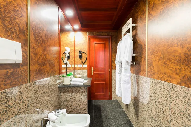 غرفة مزدوجة سوبيريور، Madison Hotel Rome 5/6