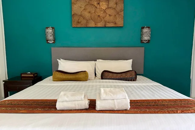 غرفة سوبيريور بسرير كينج، POONYAMANTRA RESORT 1/5