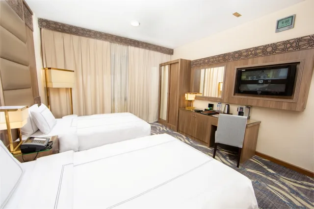 جناح بريميوم جونيور، دله طيبة(Dallah Taibah Hotel) 2/6