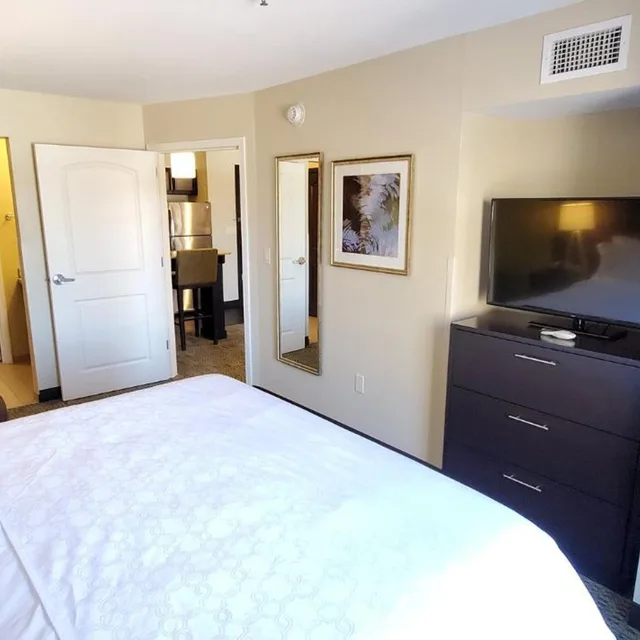 جناح بغرفتي نوم، STAYBRIDGE SUITES EAU CLAIRE - ALTOONA 5/7