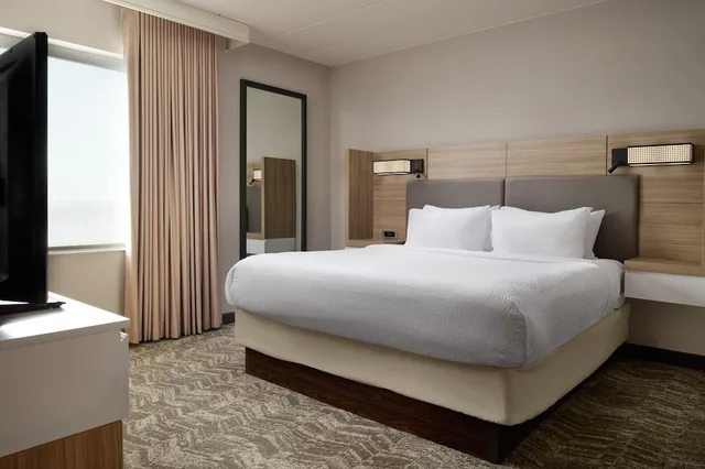 جناح بسرير كينج بغرفة نوم واحدة مع سرير سحّاب إضافي، Springhill Suites Minneapolis St Paul Airport Mall of America 1/2