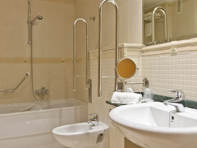 غرفة قياسية مفردة بسرير مزدوج، Pontiana Hotel Thalasso 2/2