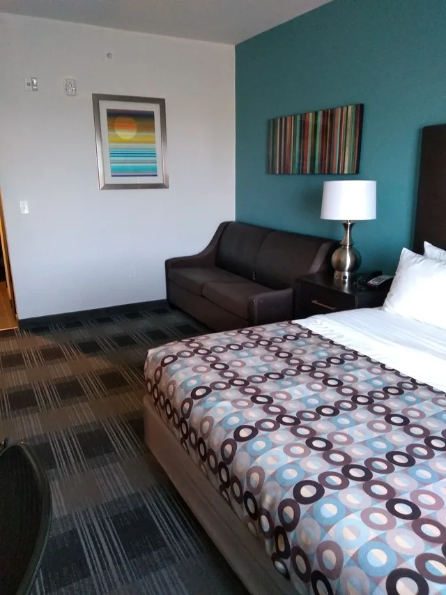 غرفة بسرير كينج، Days Inn by Wyndham Alva 2/3
