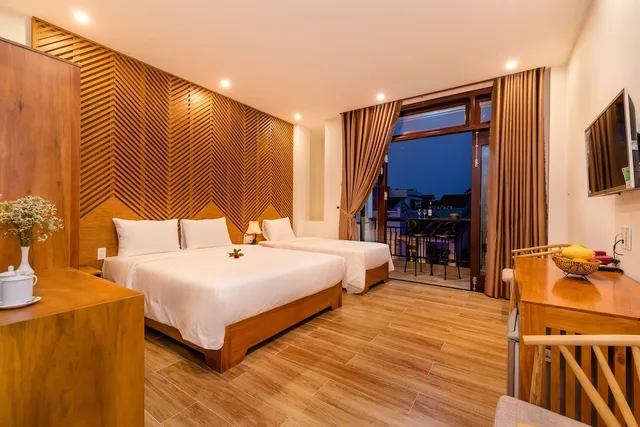 Deluxe, Triple, 1 King and 1 Single Beds, City View, Balcony, Phong Phu Villa Hoi An 4/6